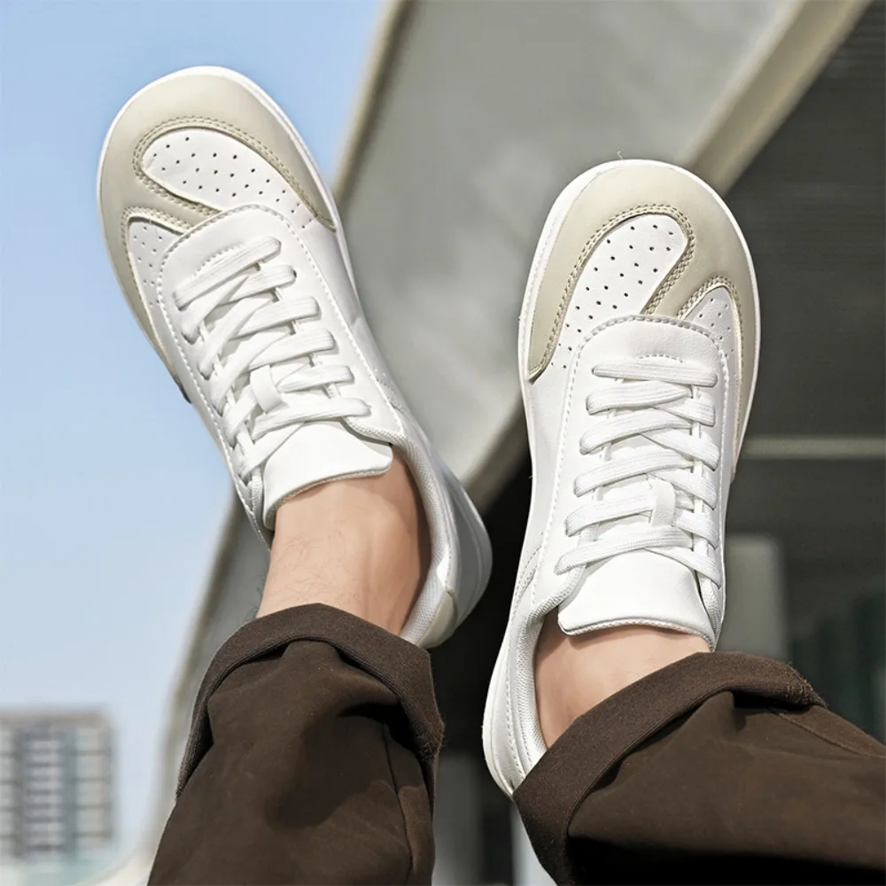 

2026 남성 정품 가죽 신발 내마모성 패션 레트로 부드러운 밑창 신발 남성 캐주얼 신발 플랫폼 스니커즈 남성용 신발