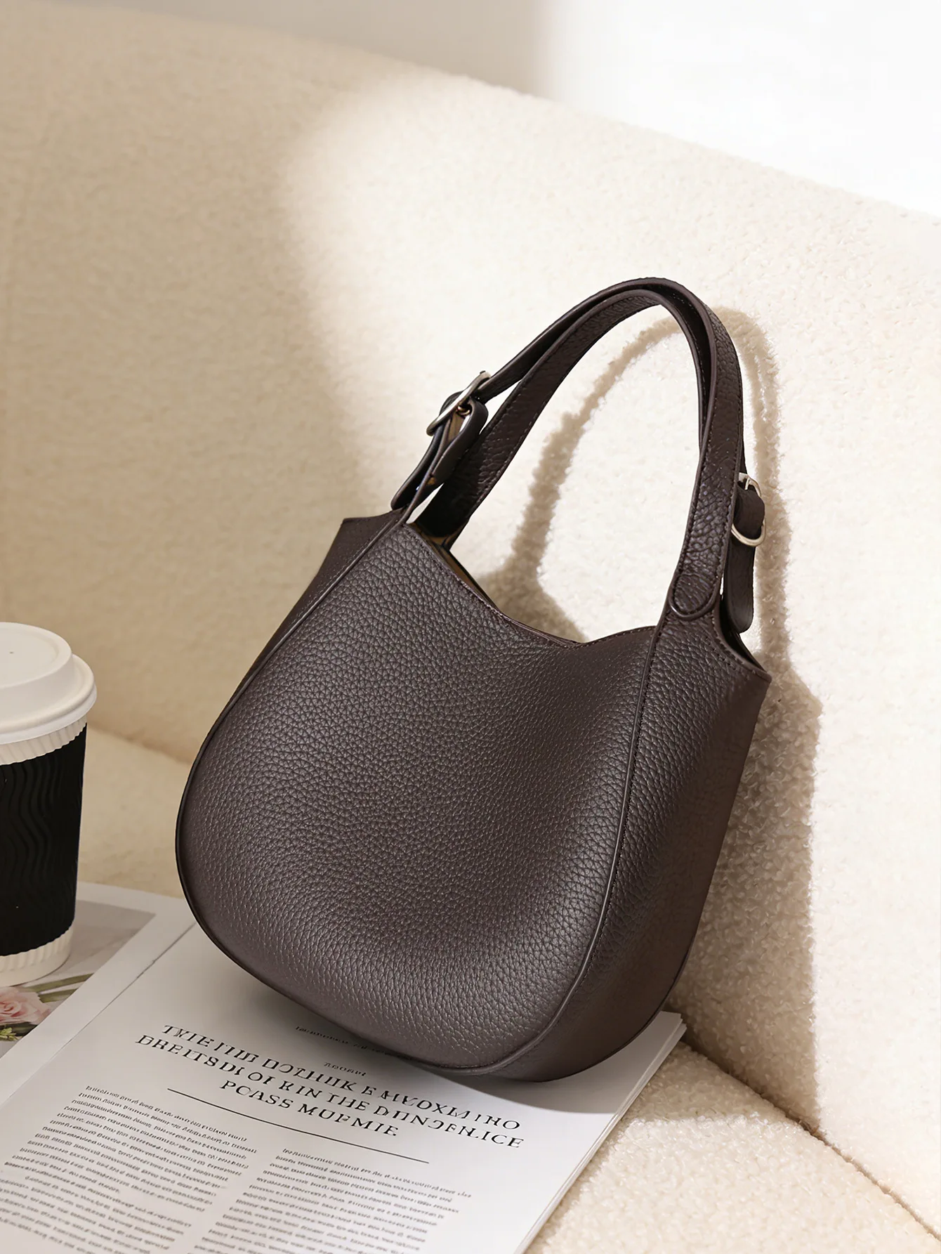 

New Senior Sense Women's Genuine Leather Handbag Soft Top-Grain Cowhide Commuter Large Capacity Handbag Versatile Crossbody Bag