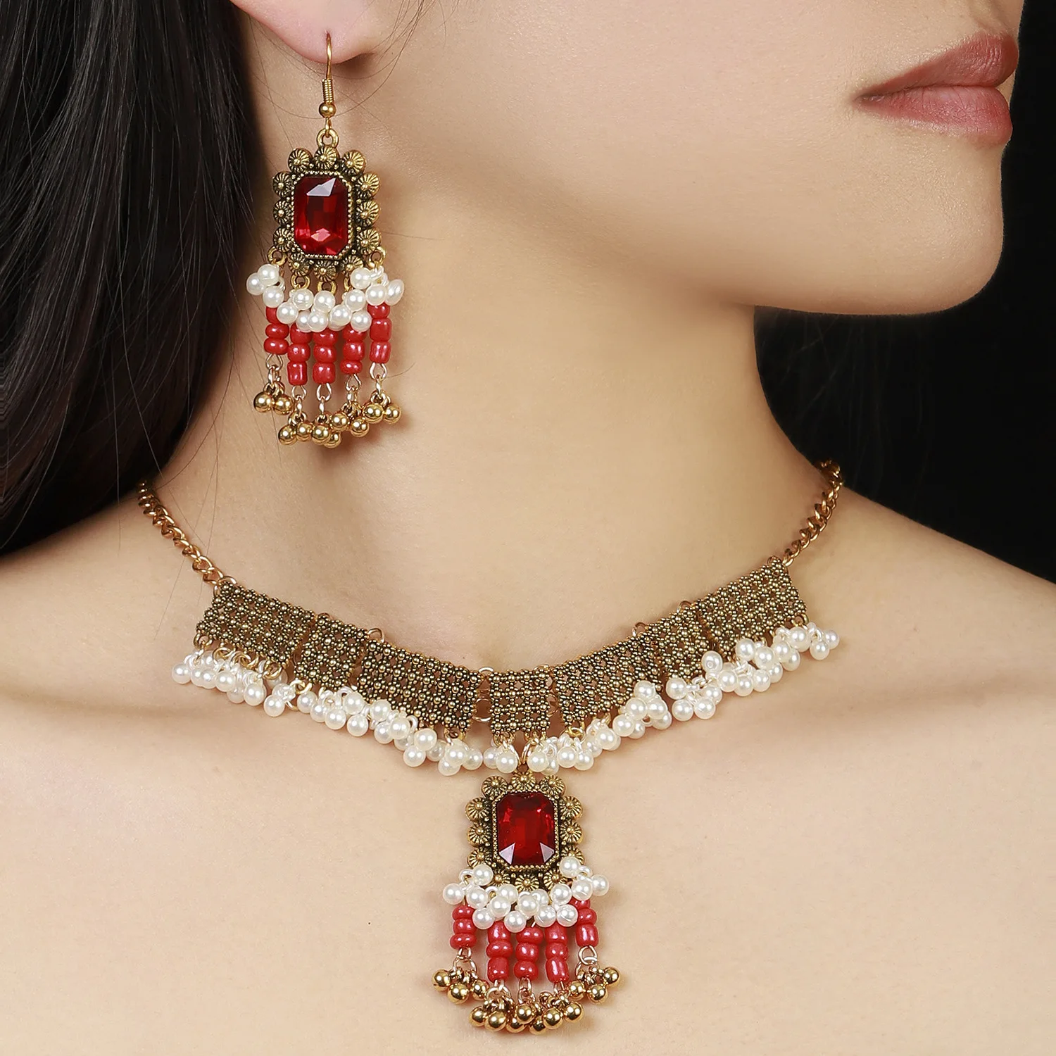 Conjunto de collar con flecos africanos del sudeste asiático chino Vintage, colgante de cuentas de arroz con piedras preciosas con flecos, collar de joyería transfronteriza