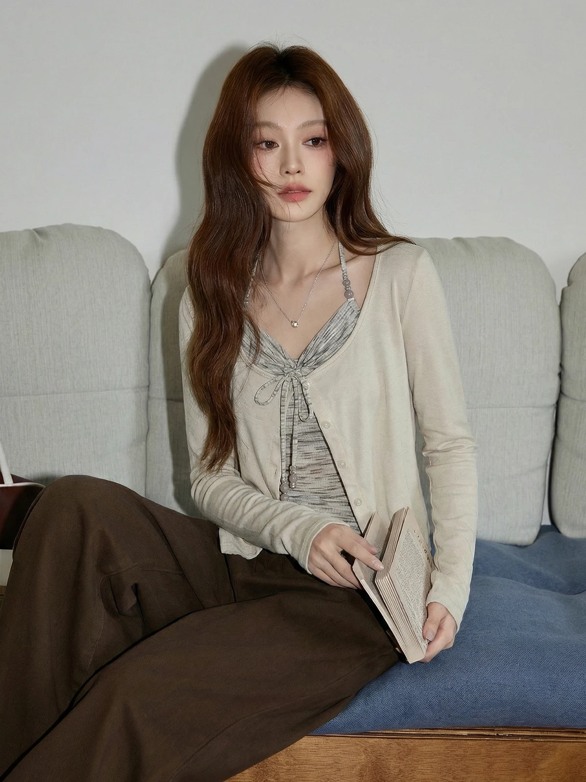 

Women's Korean Sle ort Knitted Vest And Svel Top Two-Piece Set Spring Season Breathable Comfortable V-Ne Design