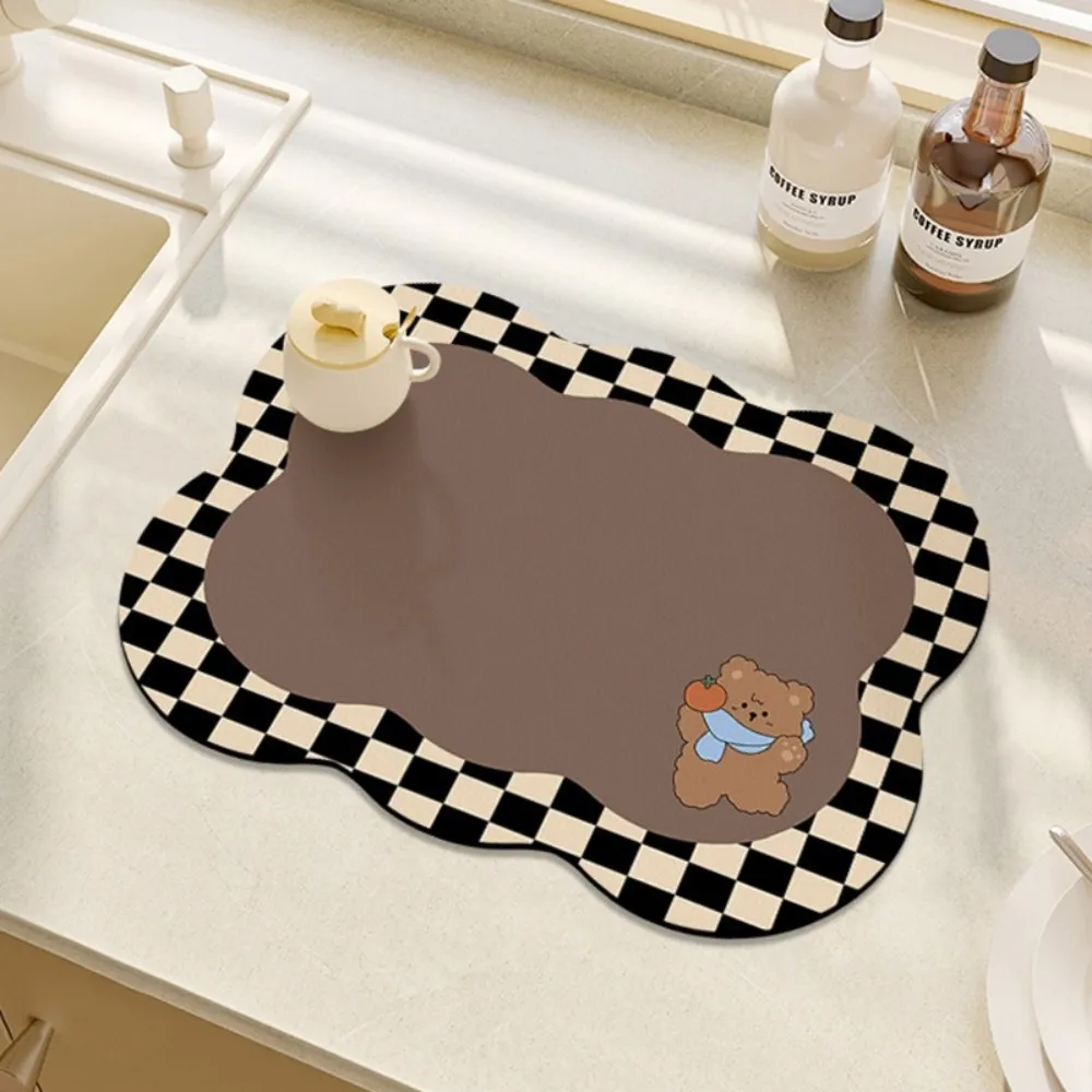 VIKAMA Super Absorbent Diatomite Drying Mat Non-Slip Kitchen Counter Mat Quick Dry Heat Resistant Table Pad