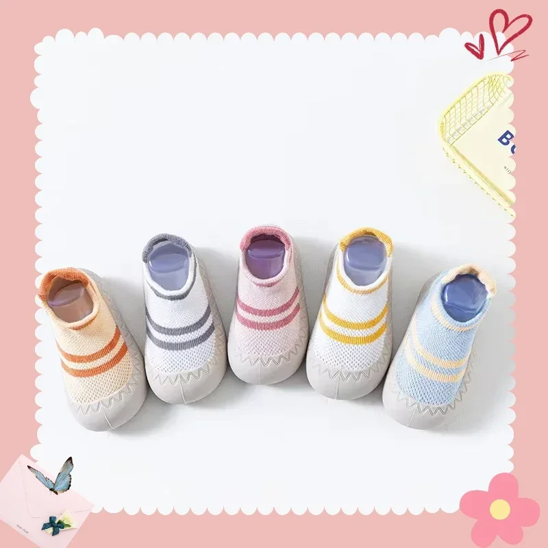 新しい夏の新生児ノンスリップ幼児の靴子供の靴ベビーフロアシューズ靴下室内靴