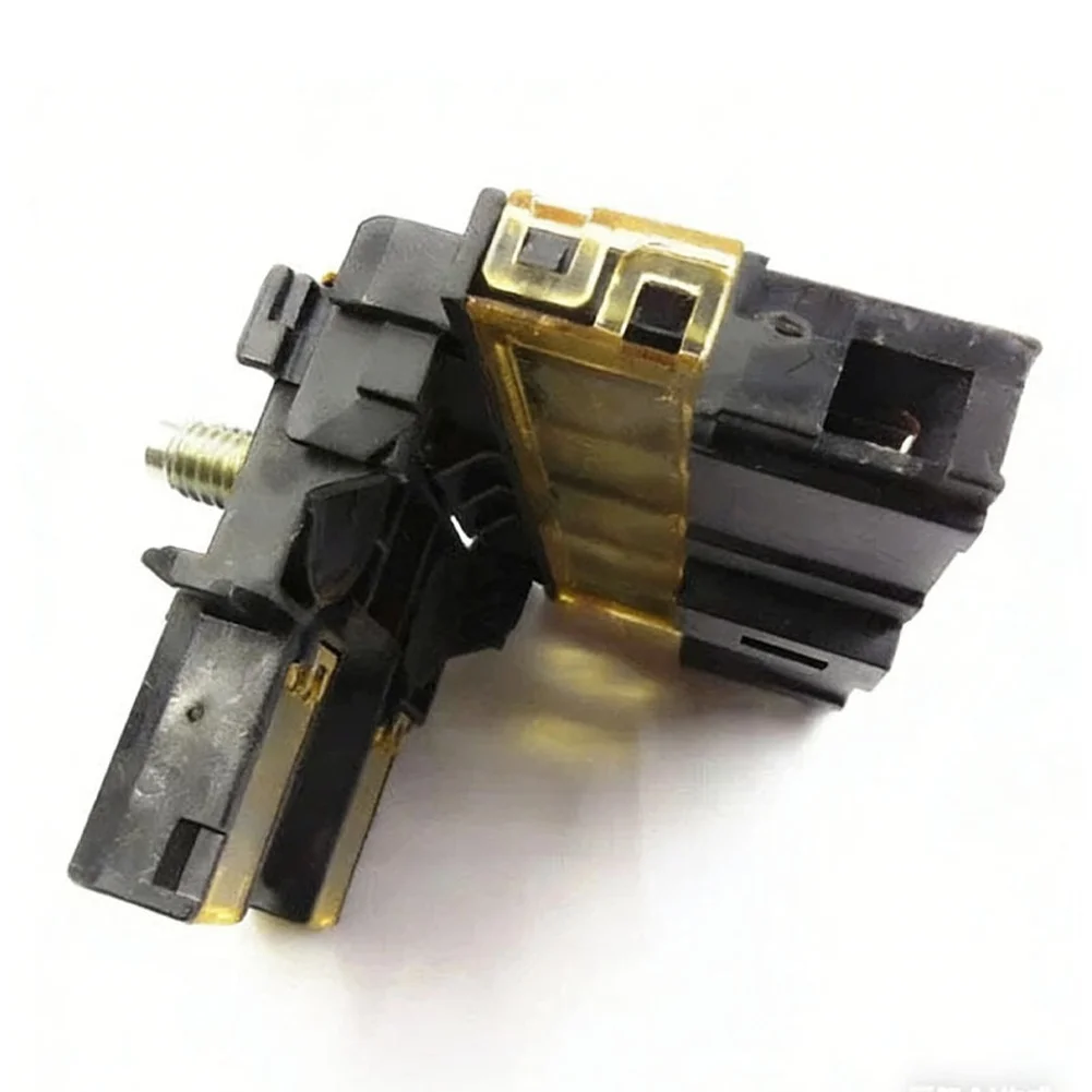 

1PCS Car Battery Fuse Assembly OEM 3673961M00 For Suzuki For SX4 S-cross 2013-2020 For Vitara 2015-2021