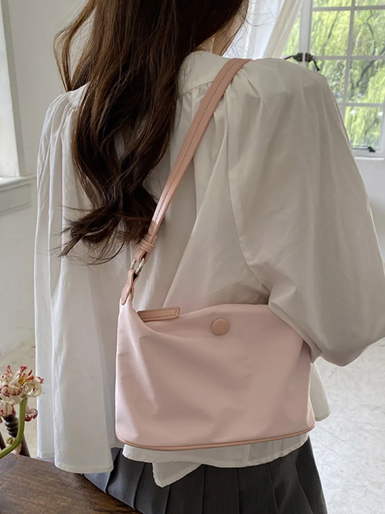 

Women spring Homemade Baby Pink Nylon Fabric Underarm Bag Korean Inner Lightweight Texture Small Bag Full with Shoulder Handbag