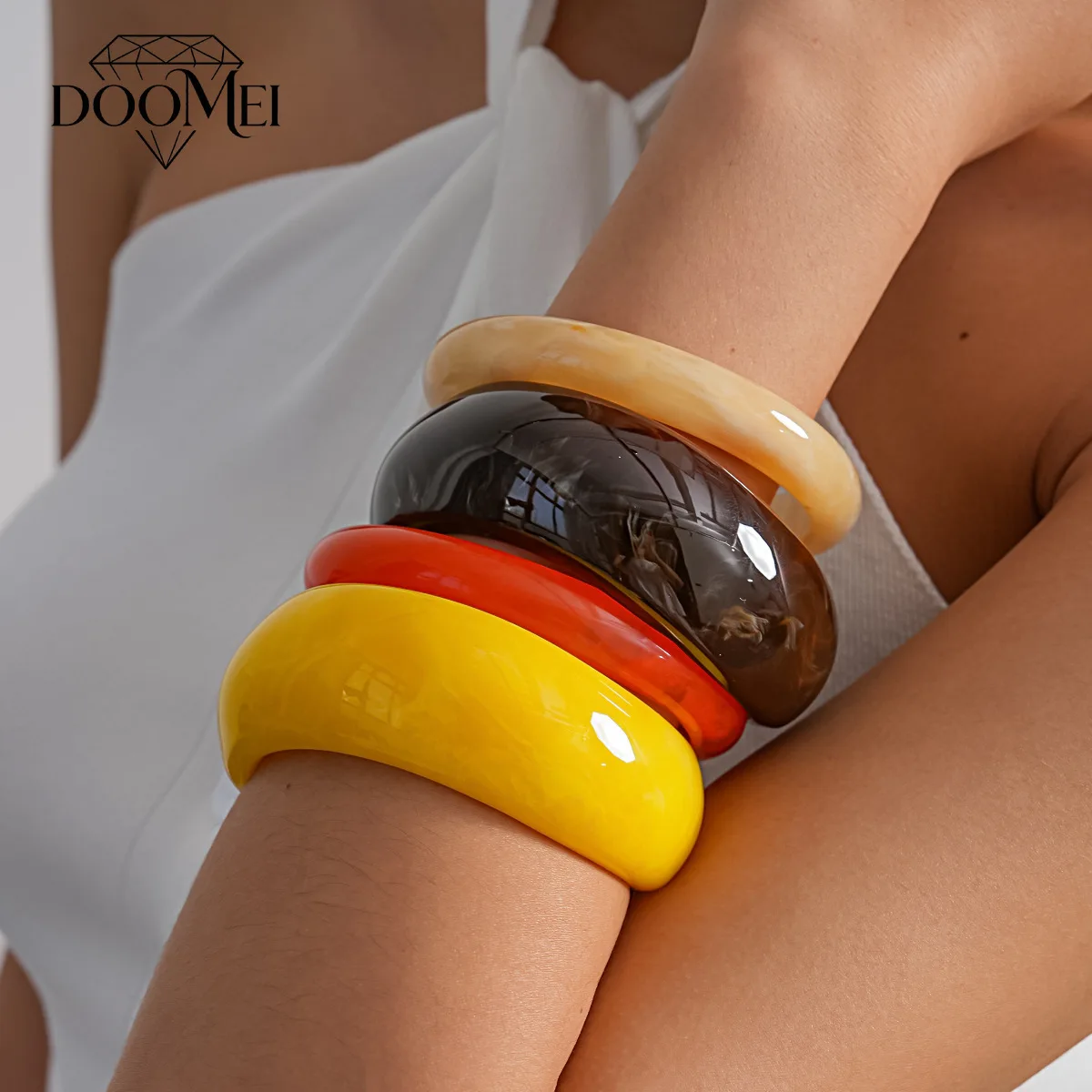 DOO MEI 4pcs Punk Irregular Geometric Wide Chunky Bracelet Bangles Colorful Resin Smudging Bangle Hand Jewelry for Women Men