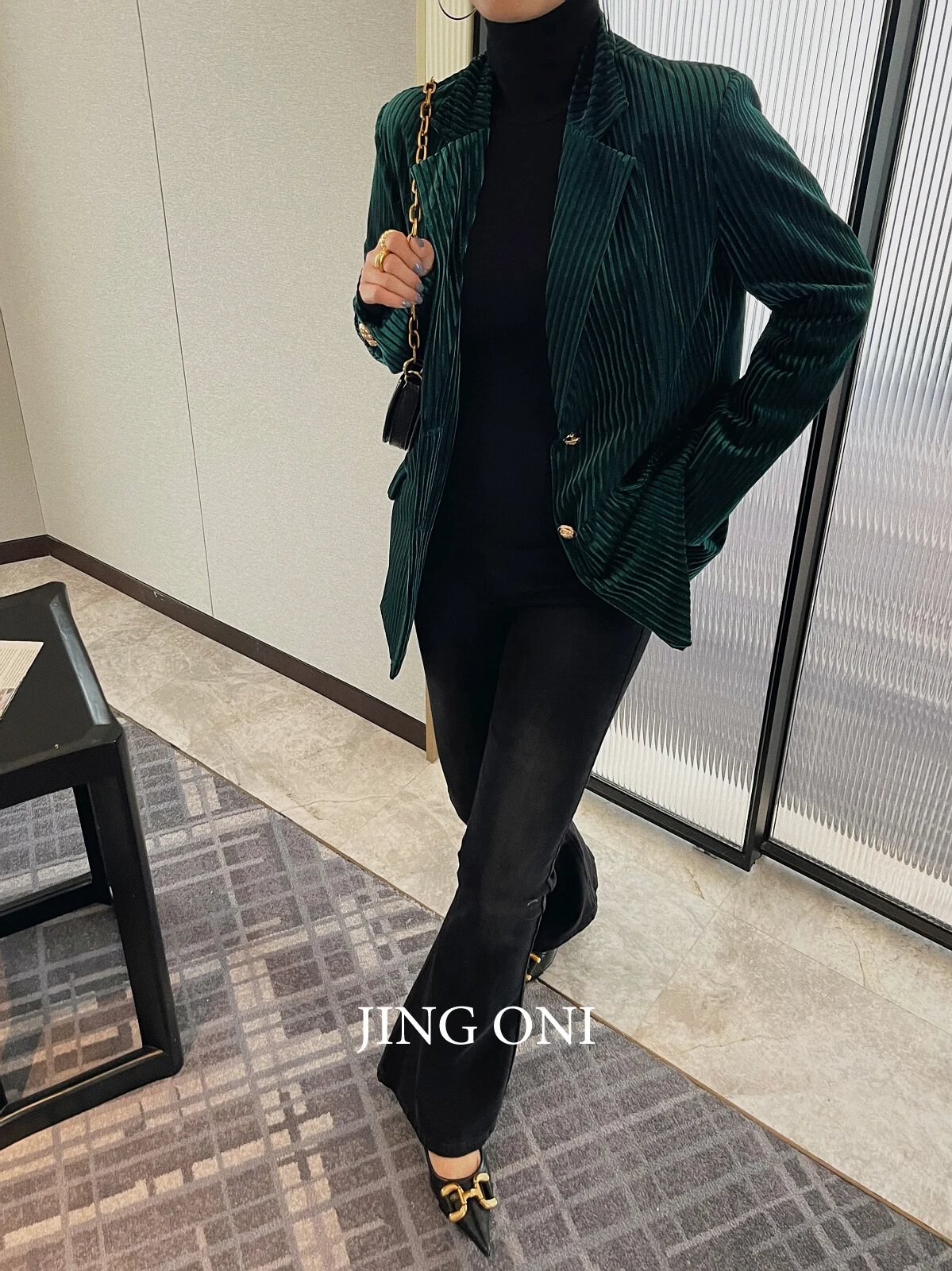 Velvet Blazer Jacket Elegant Woman Clothing 2023 Vintage Korean Fashion Style Autumn Y2K Coat Outerwears Chic Crop Tailored New