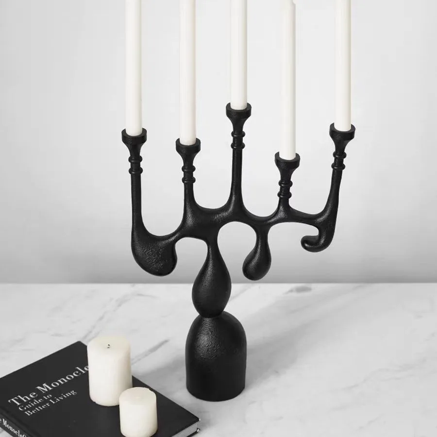 Modern medieval French porous resin candlestick ornament retro creative model room B & B restaurant soft decoration matching