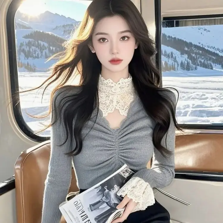 Korean Gray Lace Splicing 2024 Autumn New Atmosphere Slim Model Pure Lust Style Slim Versatile Commuter Long-Sleeved Top