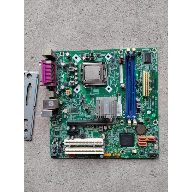 G41 Main Board Supports 3rd Generation Memory, with Original Baffle, Second-hand, 90new