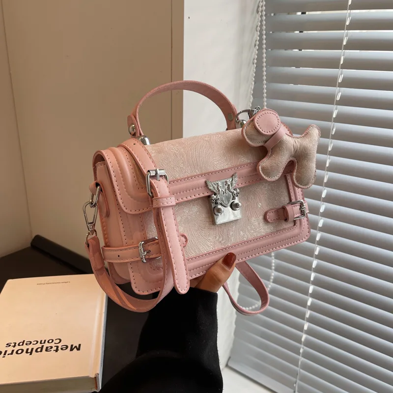 

New Fashion Crossbody Bags Women Luxury Brand Design Women's Crossbody Bags With Pendant Small Hanabags Ladies Shoulder Bags