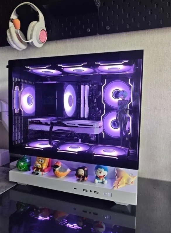 

Suitable for Floating Computer Chassis, Mid-tower Computer Chassis Supports 5090