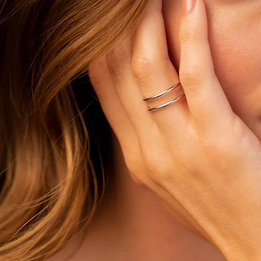 eManco Trendy Stainless Steel Rings for Women Vintage Geometric Pinky Ring Dainty Stackable Round Midi Rings Jewellery
