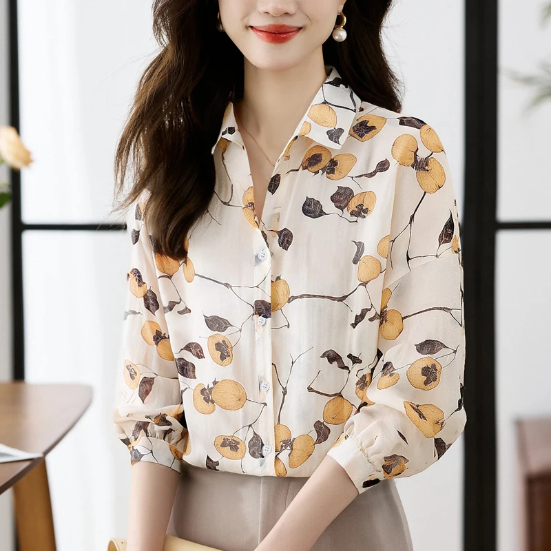 Loose and casual autumn new women's clothing with floral patterns, including shirts with lapels, chiffon tops