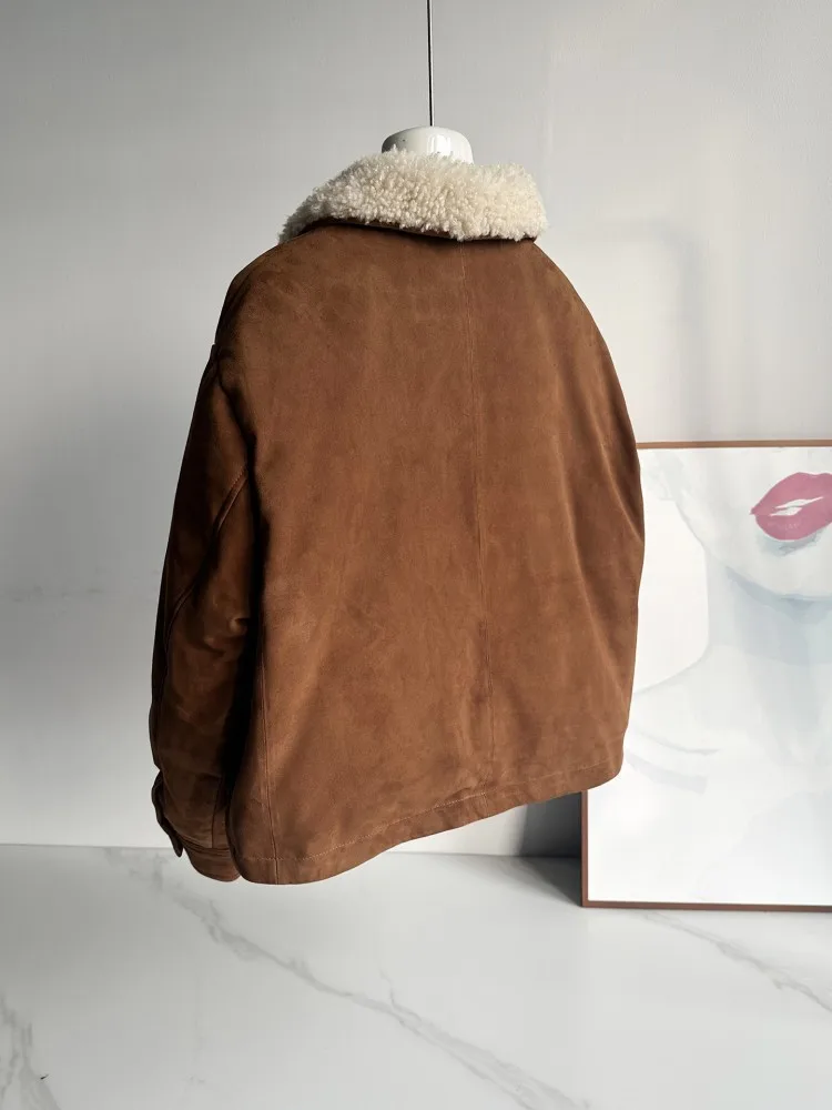 Damska kurtka zimowa z luksusowej skóry owczej i zamszu, ocieplana puchem gęsim, z wełnianym kołnierzem, zapinana na zamek, wiatroodporna.