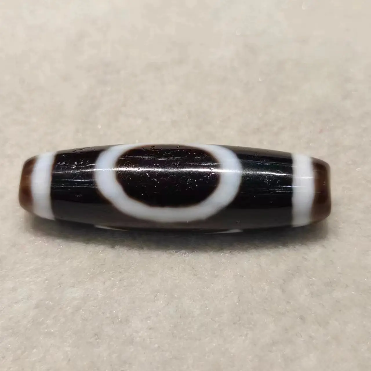 1pcs/lot natural multi-pattern old agate dzi Black white Ethnography bead Weathering lines White core hole DIY bracelet necklace