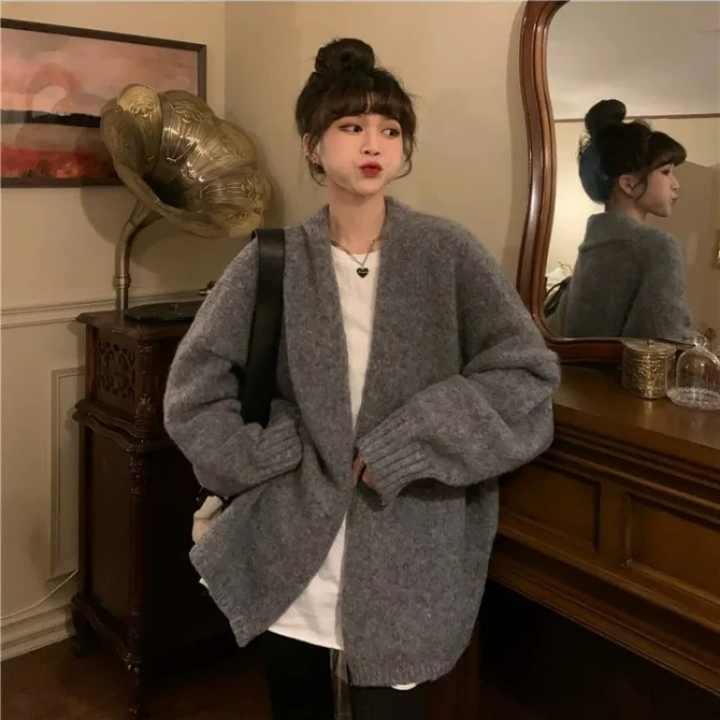 Autumn knitted sweater cardigan jacket  new loose fitting autumn and winter outfit, soft and luxurious feeling