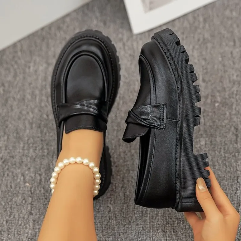Women's Platform Loafers with Chain Decor Fashion Preppy Style Dress Shoes Woman Patent Leather Slip On Ladies Flats Plus Size