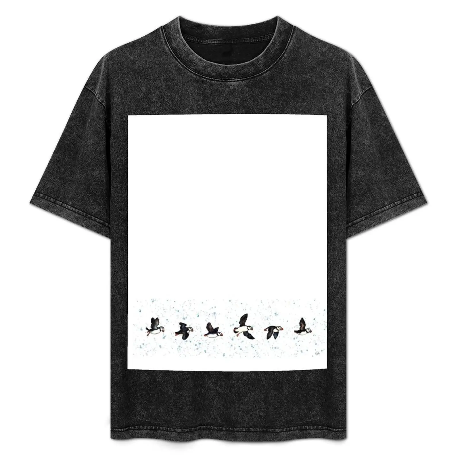 

Puffins in flight T-Shirt Thanksgiving Casual Tee