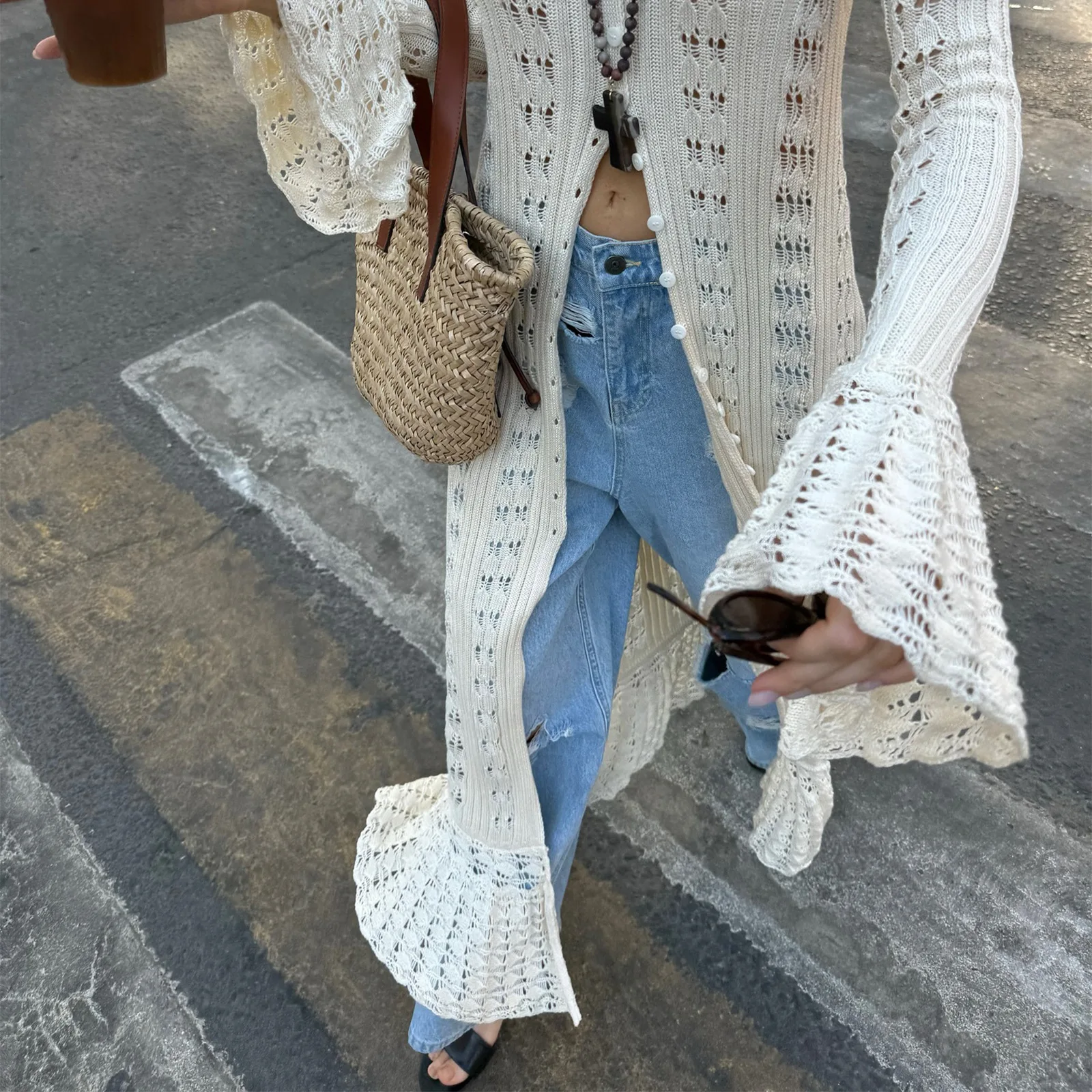 Modische, lockere, gerade Hose mit weitem Bein für Damen, zerrissene, trendige Jeans, geschnittene Hose, Jeans im neuen Stil