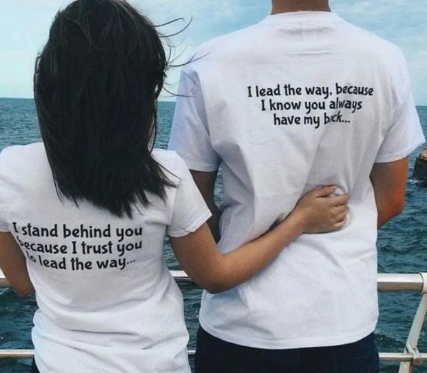 

Футболка с надписью «I Lead The Way Stand позади вас», летняя мужская и женская футболка, топы для пар, подарок для влюбленных