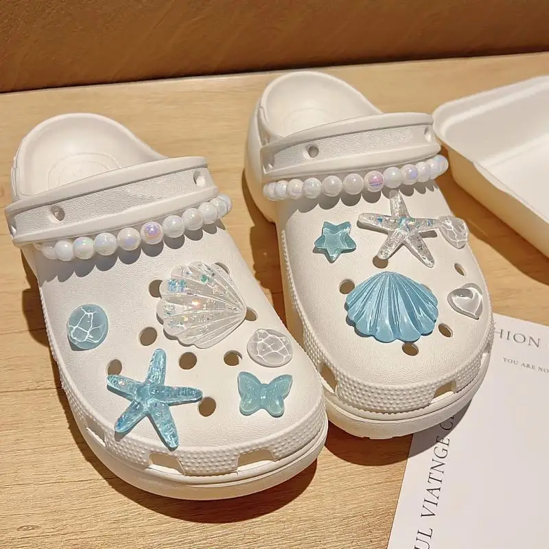 Novo 1 conjunto diy tamancos sandálias jardim sapato decoração bonito estrela do mar concha resina sapato encantos acessórios fivelas saco pinos meninas presentes