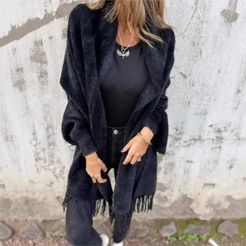 2026 New Women's Autumn/Winter Cloak Solid Color Tassel Warm Fashionable Comfortable Simple Versatile Daily Casual Unique Cloak
