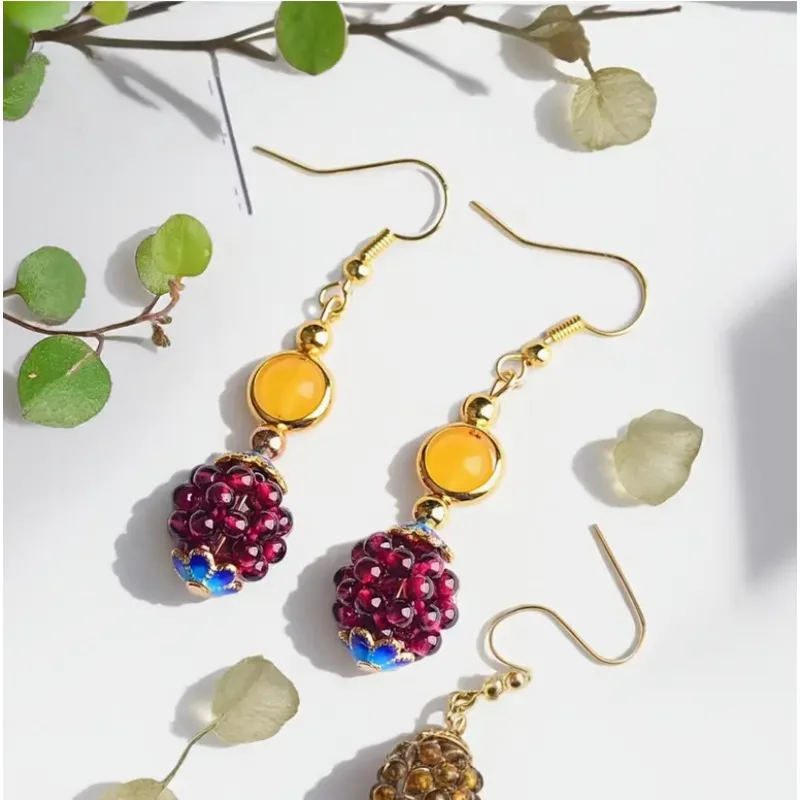 

New Classic and Vintage Style Redmi Faux Crystal Beads Pomegranate Design Women's Creative Gifts