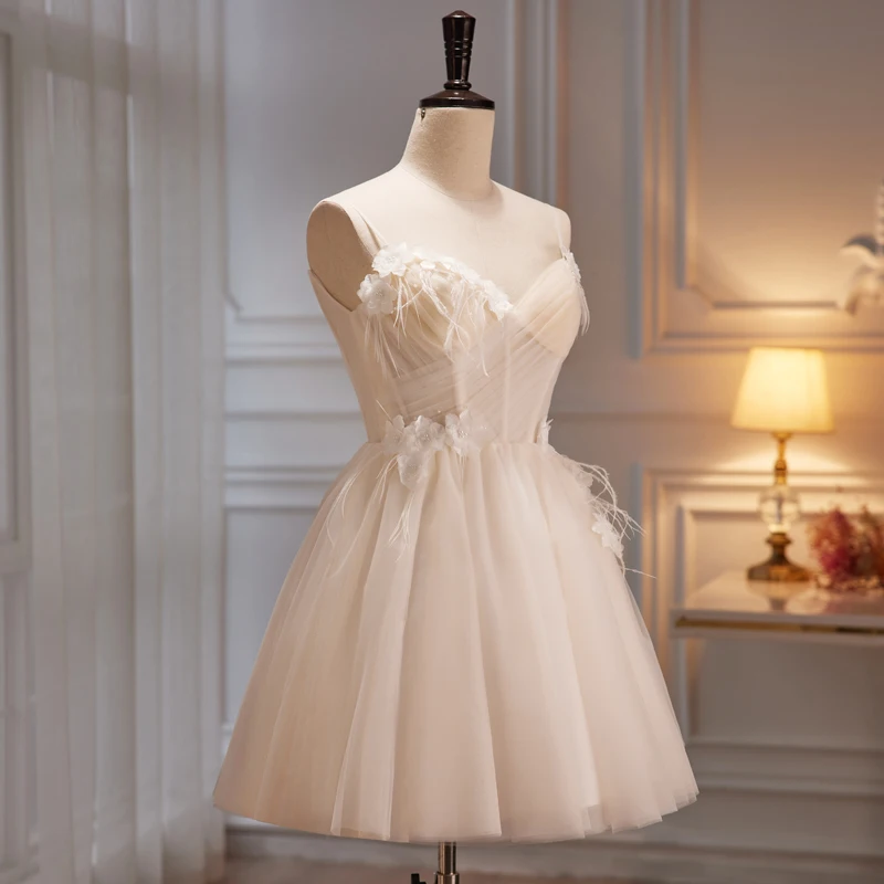 AnXin SH princesa off white flor renda alça espaguete sem mangas pena curto vestido de noite personalizado pequeno vestido branco