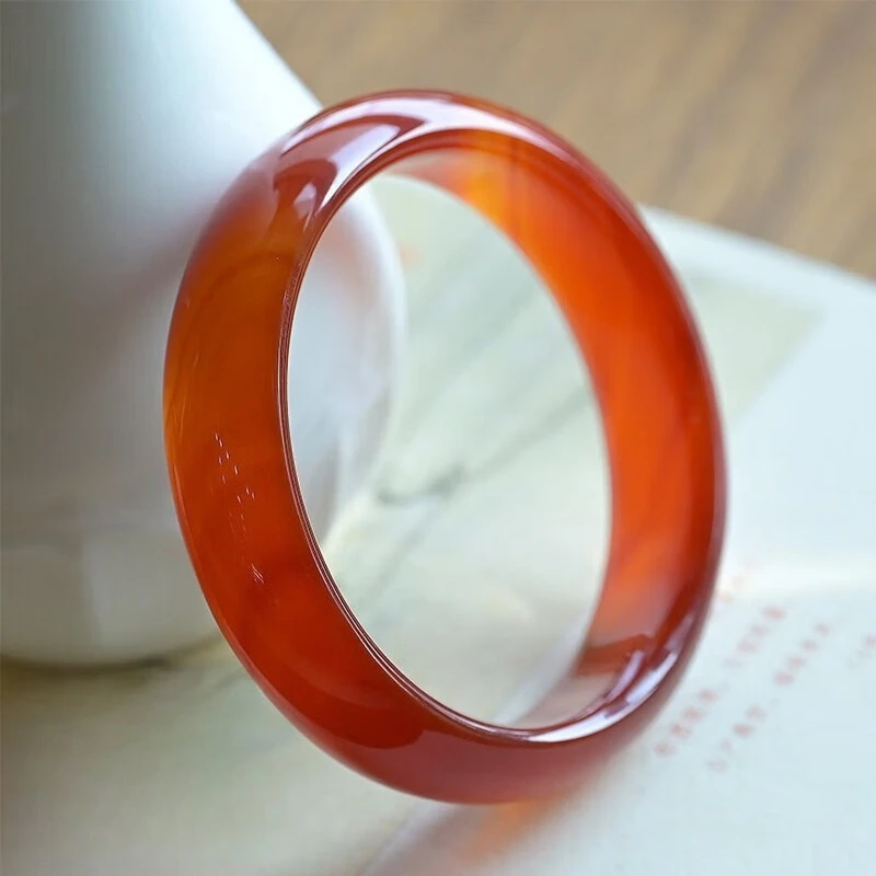 

New Temperament Red Agate Bracelet, Fashionable Temperament Jade Bracelet