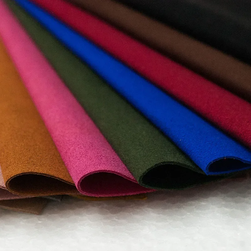 

Обивка толщиной 1,0 мм, кожа из микрофибры, ультразамша