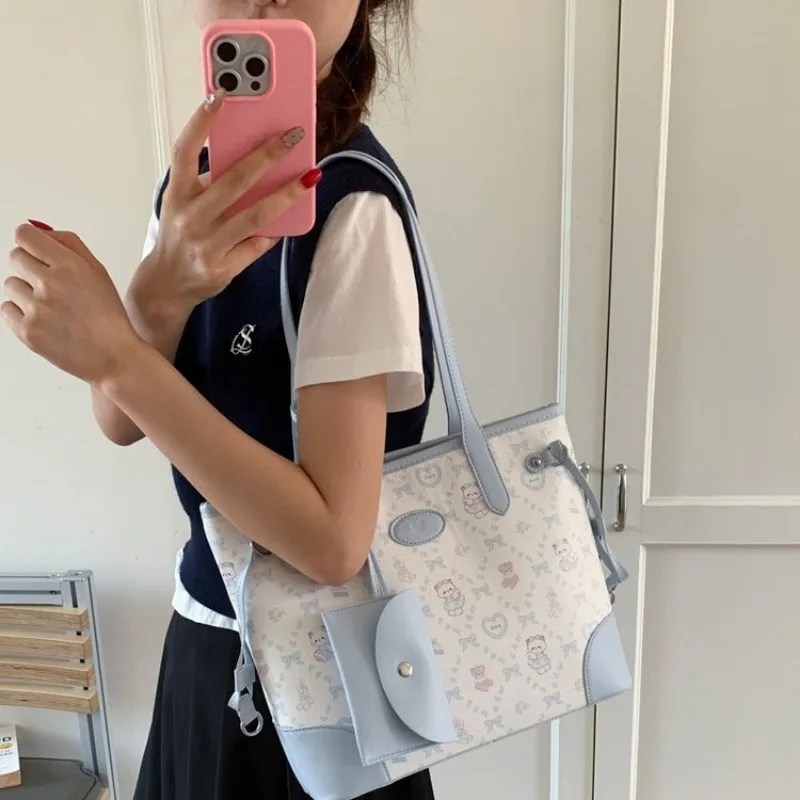 

Dream Bag Designer Diaper Bag For Women Luxury Leather Tote Elegant Crossbody Bag Stylish Wardrobe Hero