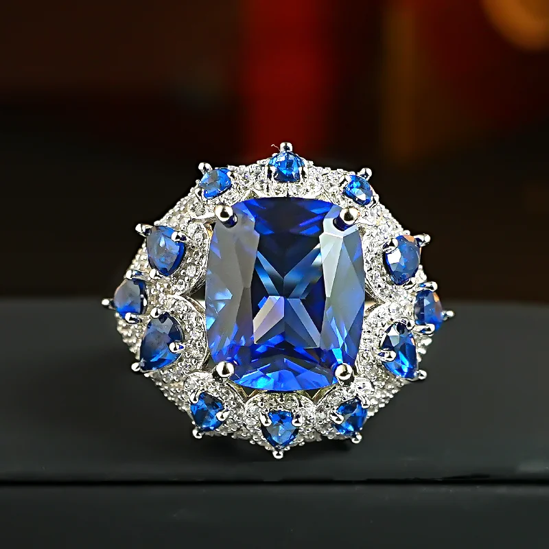 Luxurious European and American style 925 silver royal blue ring with high carbon diamond inlay, grand and high-end for women