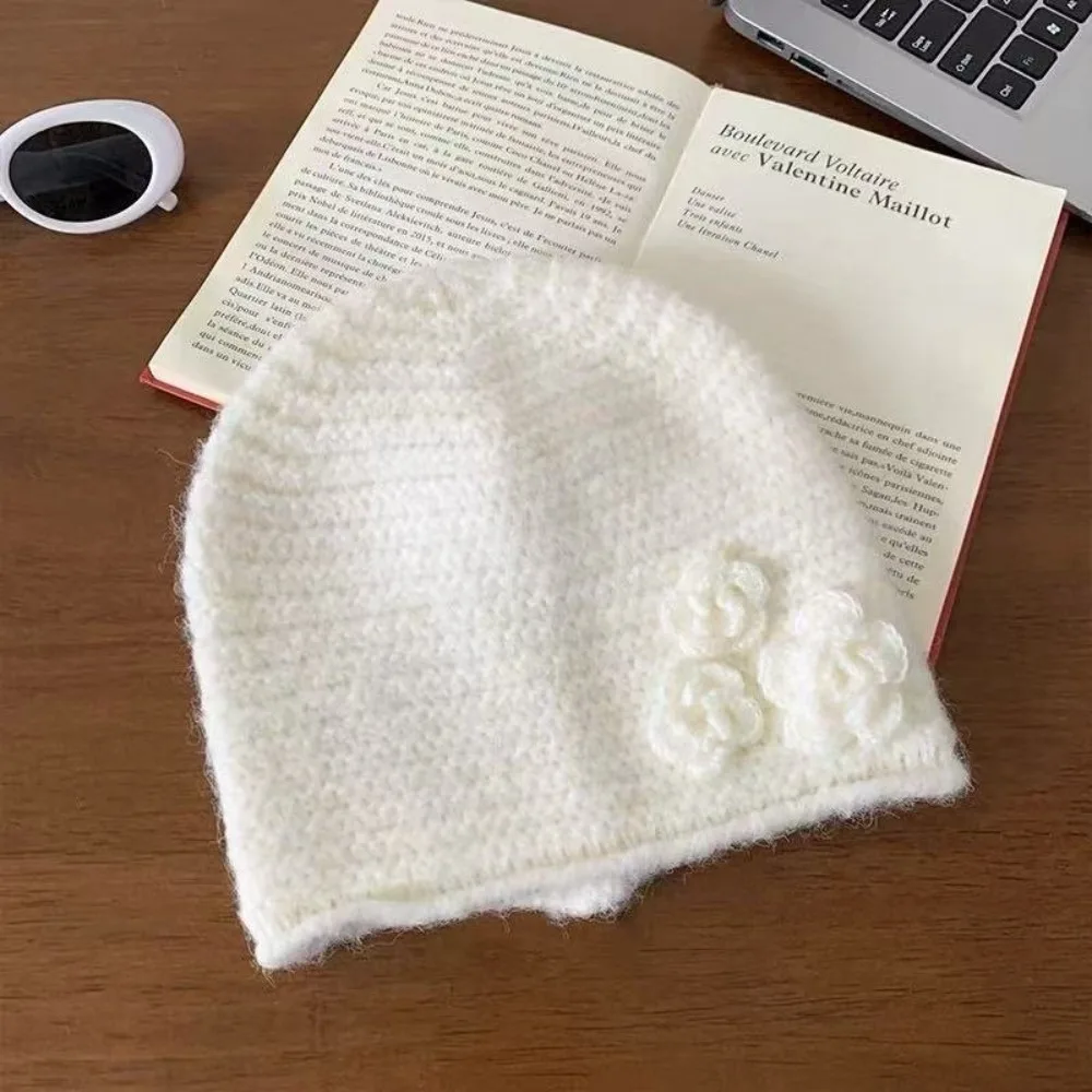 

Versatile Solid Color Knitted Woolen Hat Korean Style Elastic Winter Warm Hat Warm All-match Flower Beanie Hat Autumn