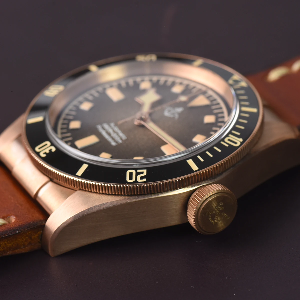 Hruodland 2025 جديد ساعة ميكانيكية للرجال PT5000 39 مللي متر ريترو فاخر برونزية F008 الياقوت كريستال Reloj Hombre