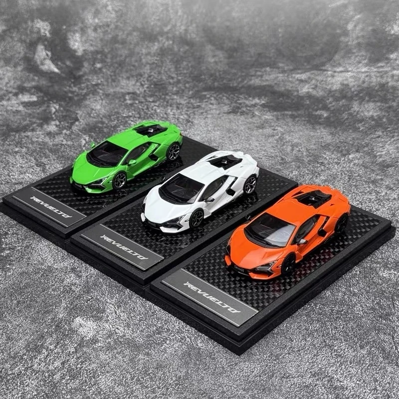 LCD 1/64 Revuelto drie kleuren auto in 2025, gegoten model