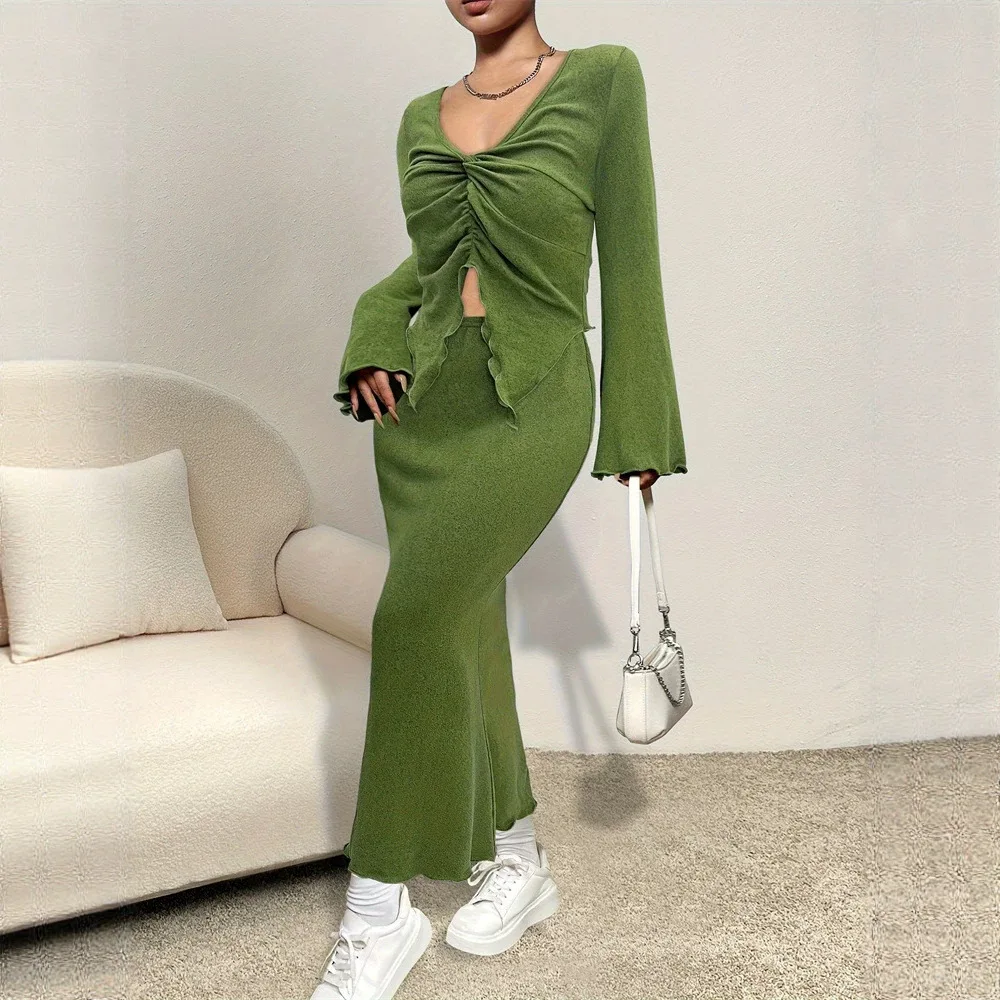 French-style Green Knit Set New Autumn. Collection, Featuring A Twisted-knot Top And A Skirt A Two-piece Outfit For Women's