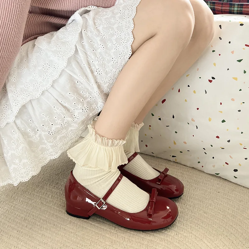 Wiosenne Jesienne Czerwone Buty Mary Jane Damskie na Niskim Obcasie Modne Skórzane Eleganckie Sukienkowe Buty z Kokardą Motylkową i Okrągłym Noskiem
