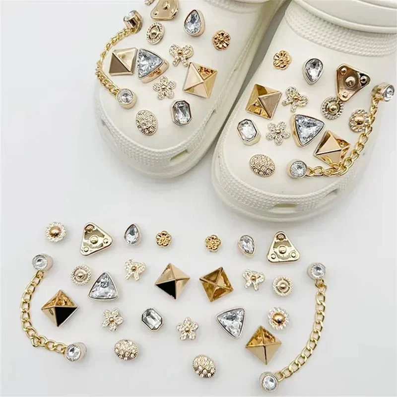 10PCS Creative Shoe Decoration Fashion DIY Shoe Flower Shoe Jewelry Set Diamond Butterfly Pearl Flower Detachable Chain Buckle