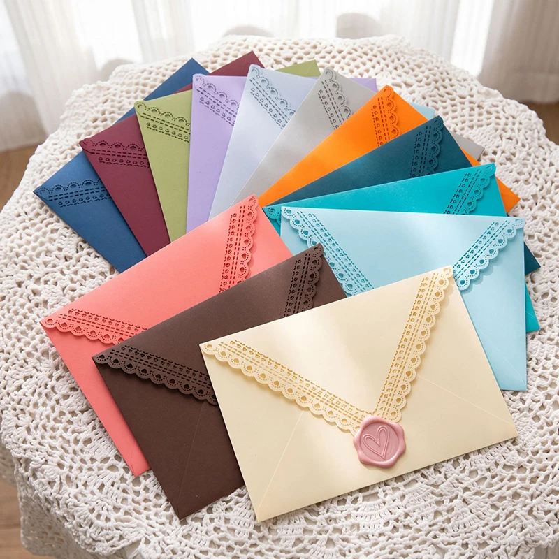 50pcs 11.2x16.2cm Green Envelopes for Wedding Lace Hollow European 250g Paper Invitation Small Business Stationery Supplies Bag