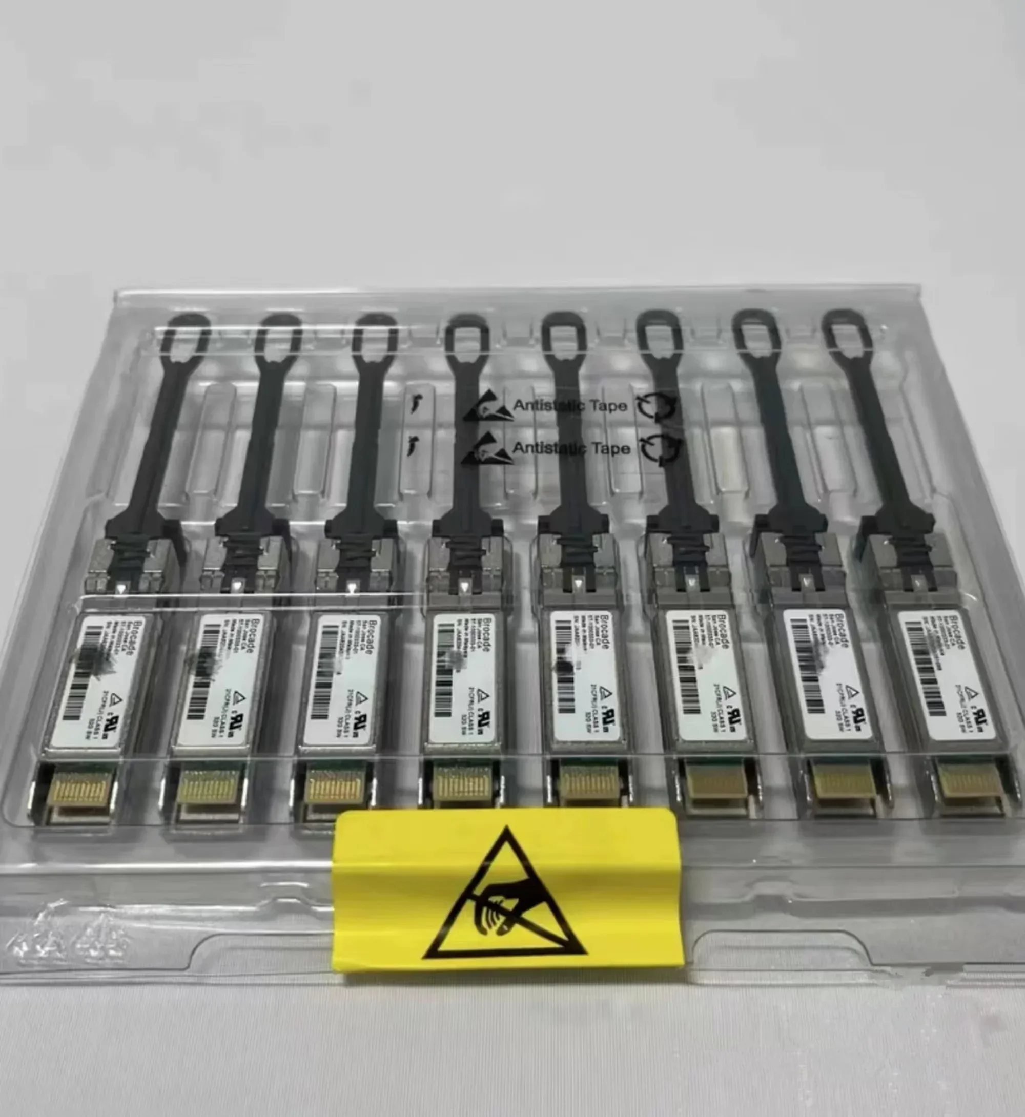 

1PCS brocade 32g sfp 57-1000333-01 32GB SW 850NM SFP+ 871362-001 G630 ds6620 ds6630 G620 Switches Network Optical Transceiver