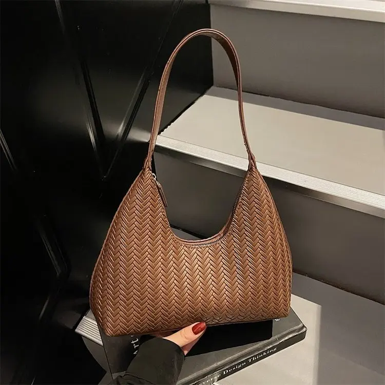 

Осень 2024, 754, новая тканая сумка, большая вместительная сумка для подмышек, повседневная сумка на плечо, модная и универсальная