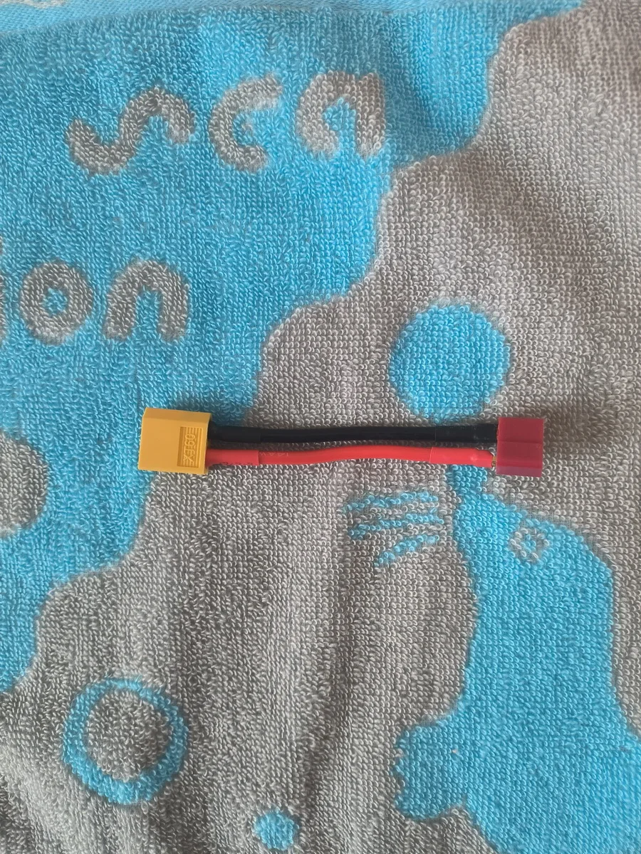 

Переходник-адаптер DIY Parts XT60 (гнездо) на Deans T-Plug (гнездо) с проводом 14AWG