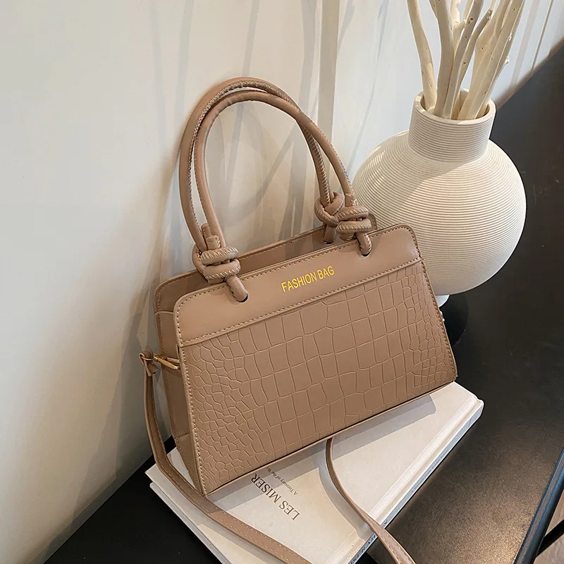 

2025 Korean Style Crocodile Print Crossbody Bag Fashionable Casual Shoulder Purse Trendy Patchwork Designer Handbag for Women