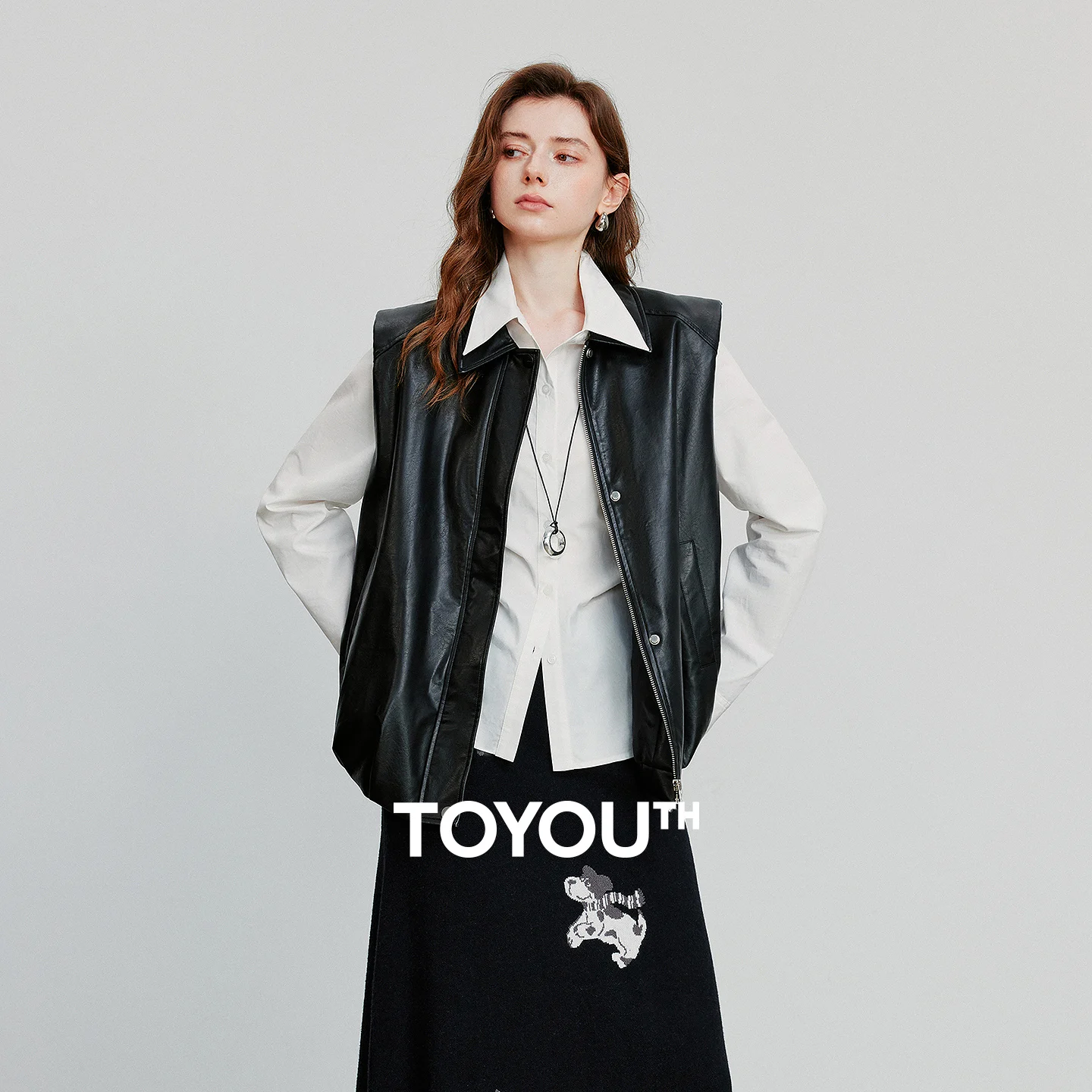 

TOYOUTH Female Leather Vest 2025 Autumn New Sleeveless Round Neck Single Breasted Button Black Leather Jacket