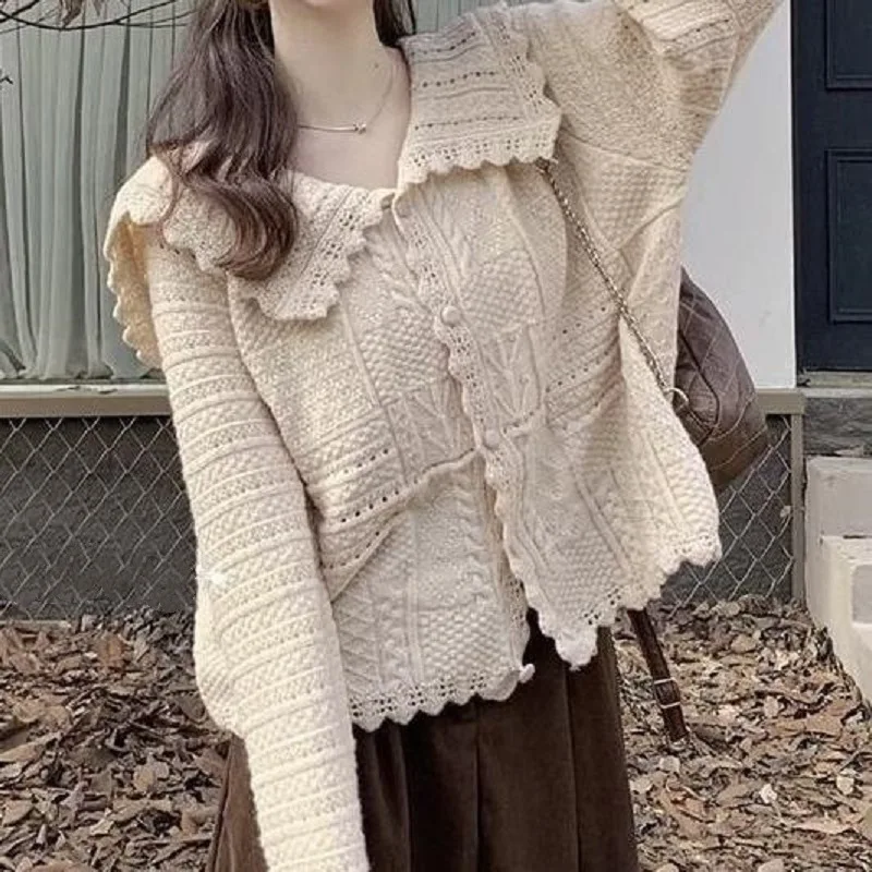 

Sweet Style Versatile Sweater Jacket Autumn and Winter New Loose and Thin Hollow Lace Doll Collar Knitted Cardigan