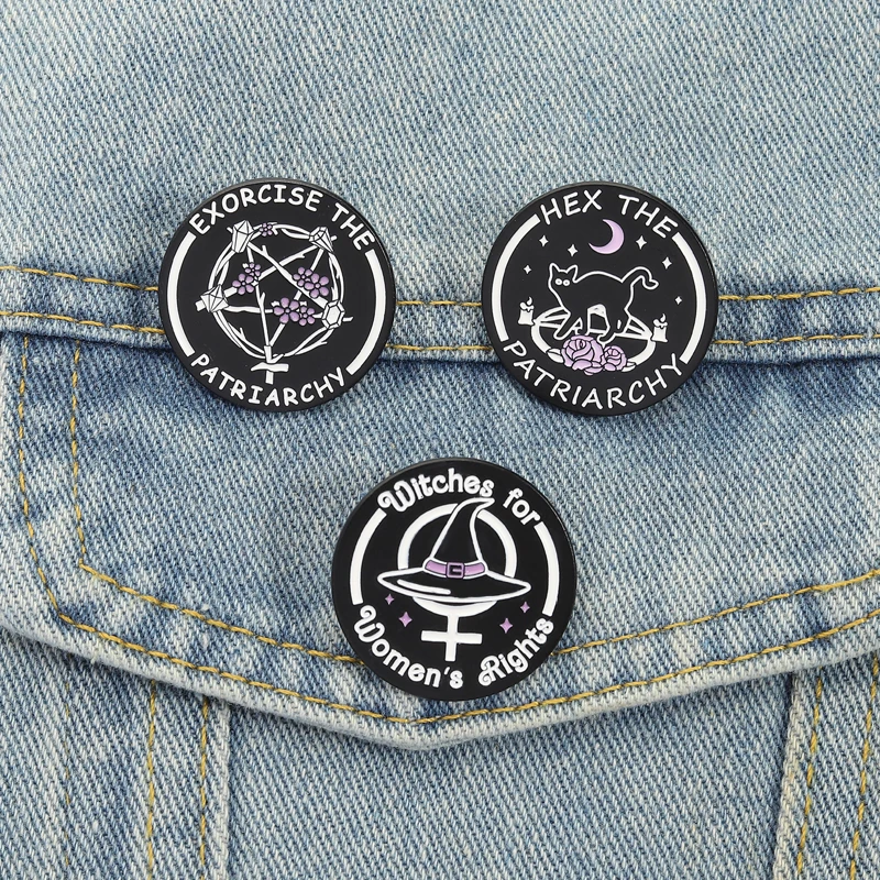 Witchy feministische Emaille-Anstecknadeln, die Patriarchat exorzieren, Broschen, Anstecknadeln, Punk-Gothic-Schmuck, Geschenk für Freunde