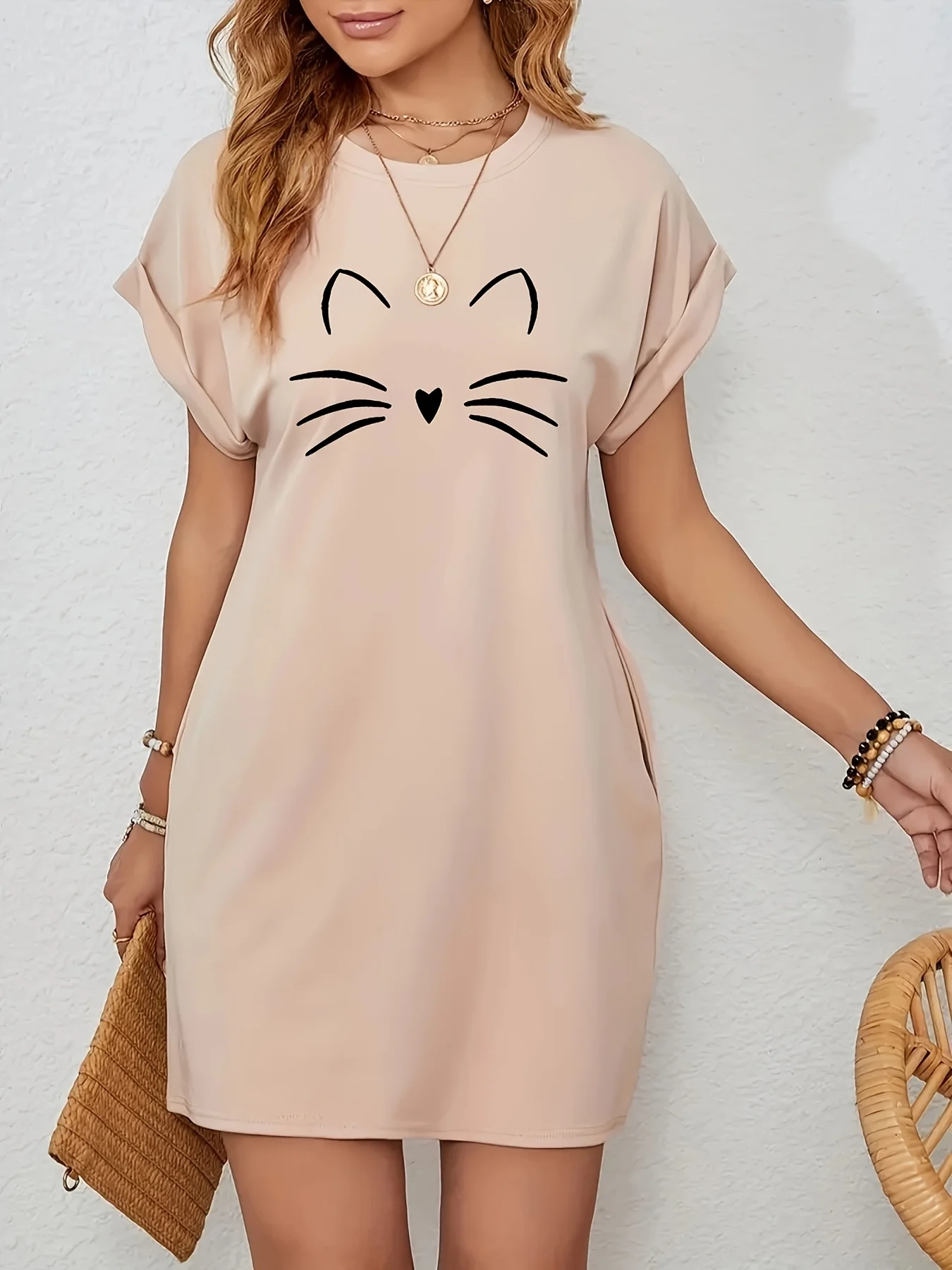 Robe t-shirt en tricot décontracté pour femmes, avec lettres imprimées, col rond, manches courtes, haut à la mode, noir avec motif de drapeau coloré