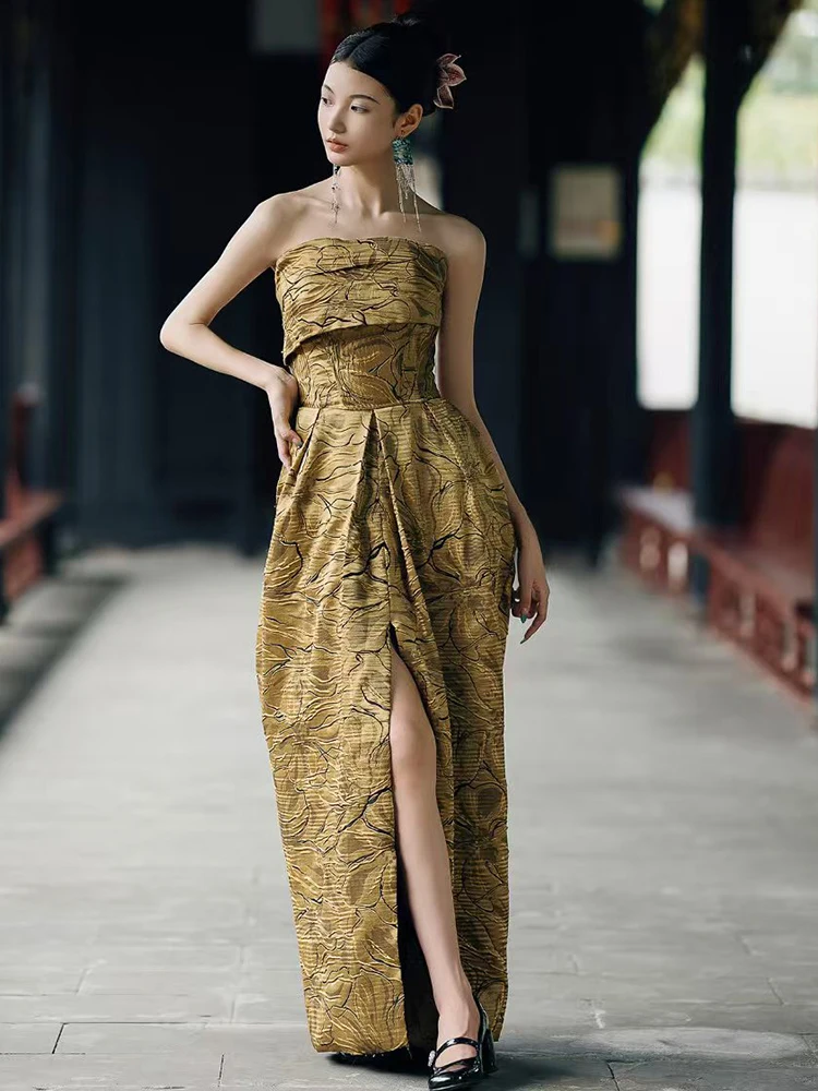 

Новое китайское свадебное платье для женщин: винтажное, золотое, роскошное, длинное вечернее платье с тяжелой вышивкой, для выступлений и торжественных мероприятий