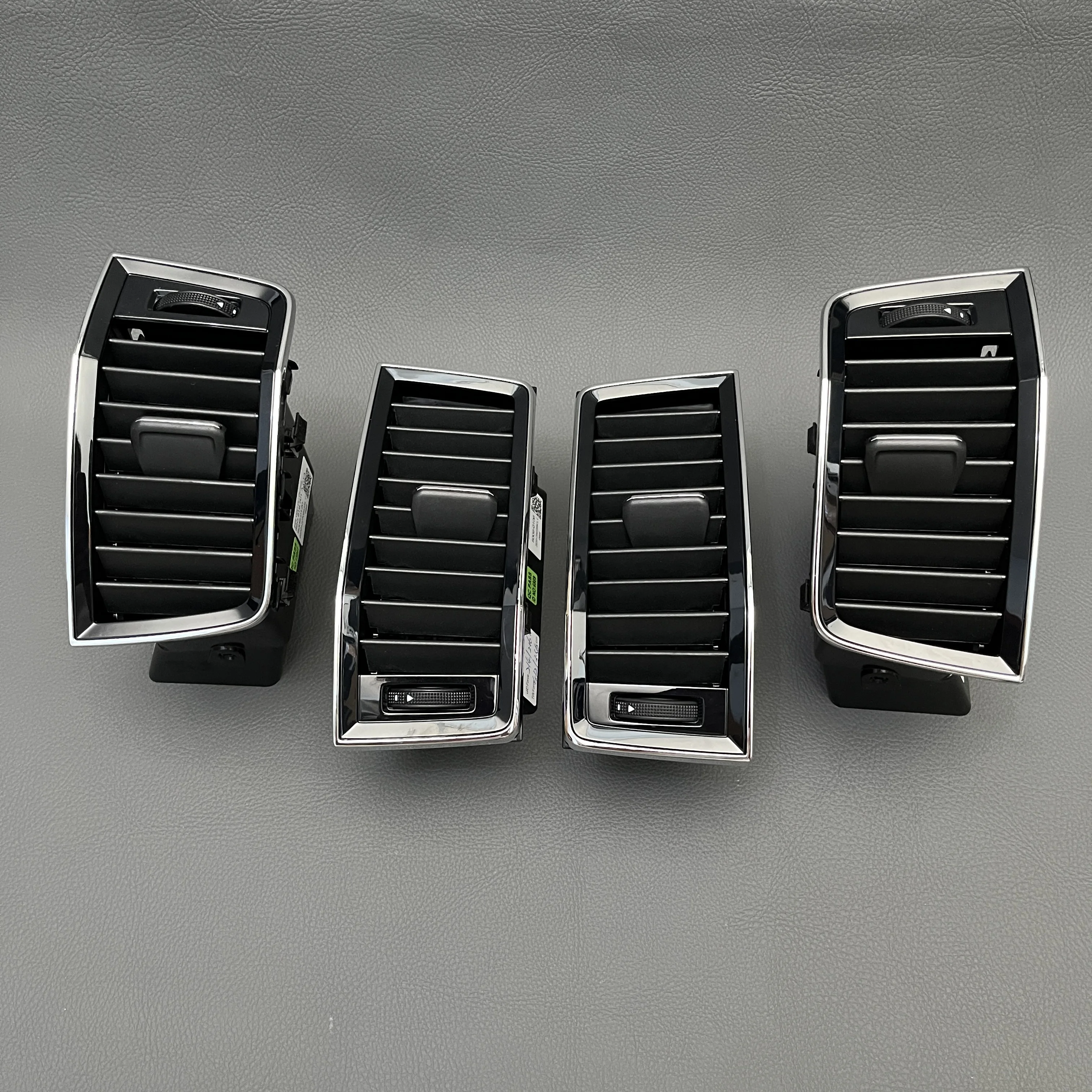 

For Skoda Kodiaq 2016-2020 Car Front Dashboard Air Conditioning Outlet A/C Air Conditioner Vents 56G819701 56G819702 56G820951