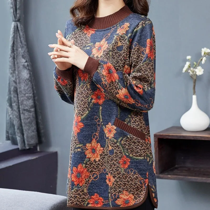 Autumn Winter Women\'s Fleece Pockets Printed Tops Elegant Vintage Long Sleeve Female Clothing Round Neck Pullovers Midi T-shirt